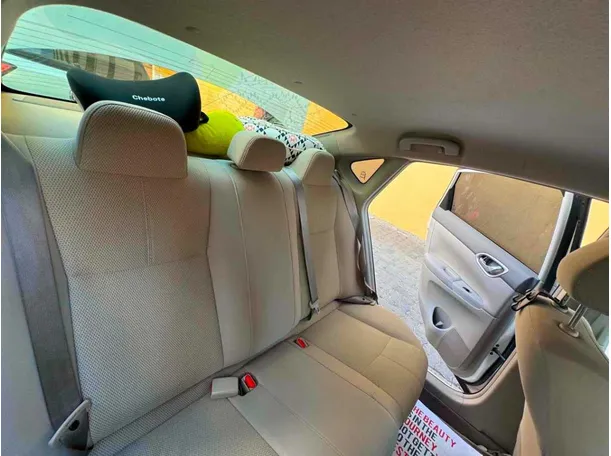 Car image 29