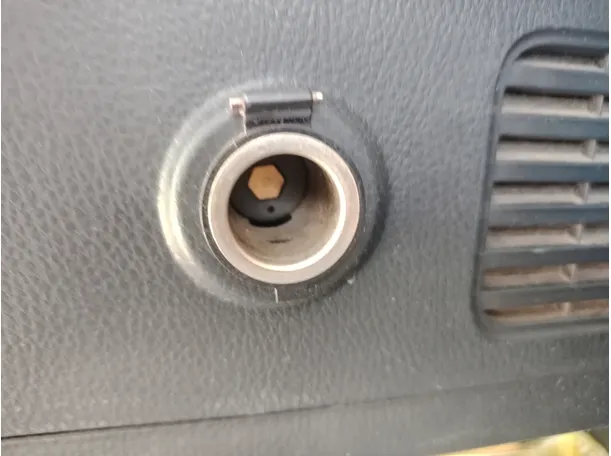 Car image 34