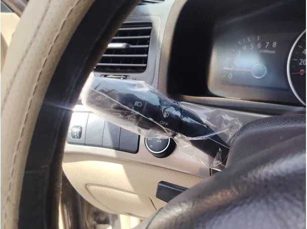 Car image 31