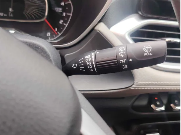 Car image 35