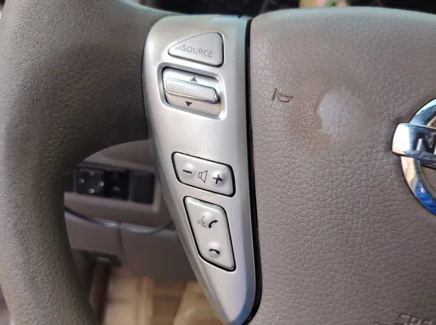 Car image 25