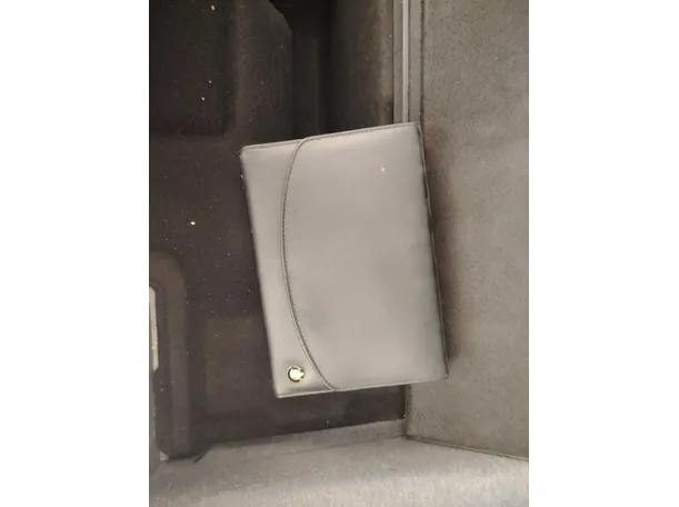 Car image 33