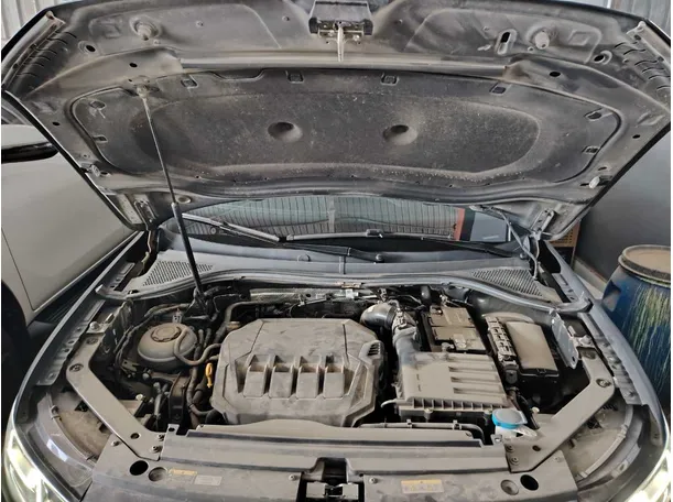 Car image 35