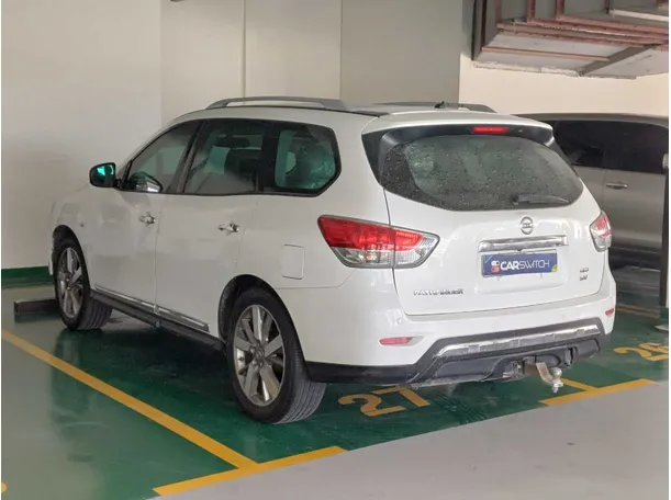 Car image 7