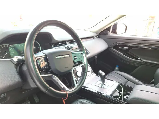 Car image 11