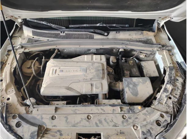 Car image 18