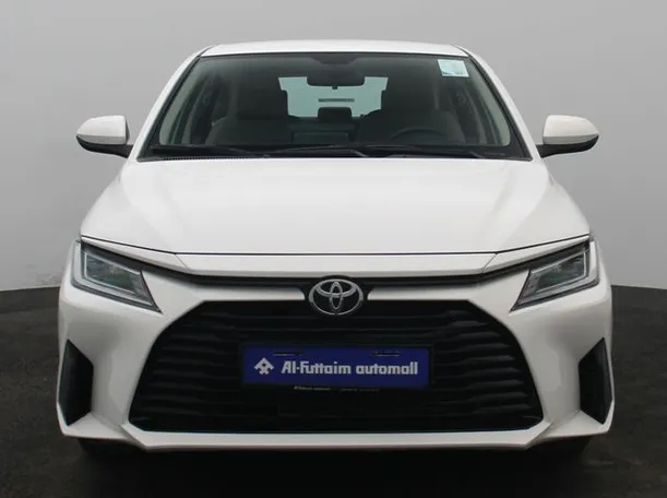 Car image 11