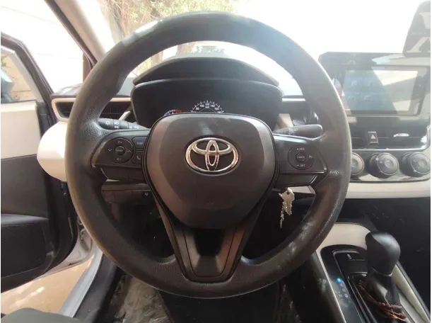 Car image 21