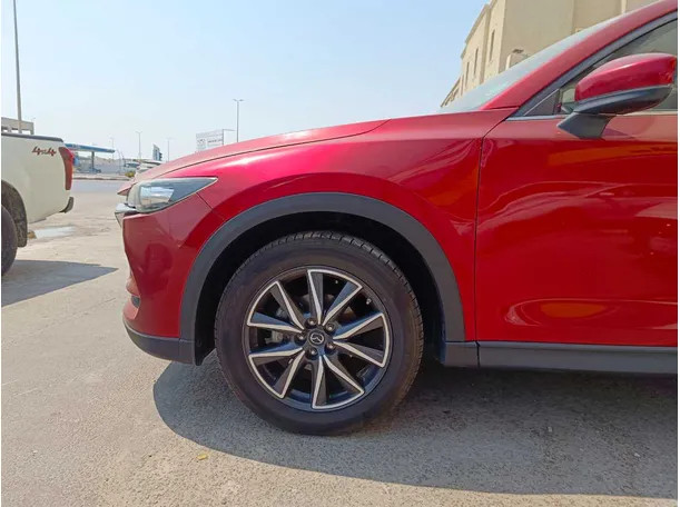 Car image 9
