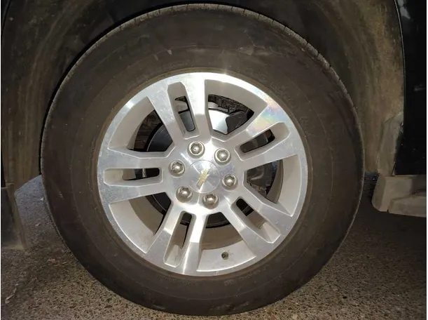 Car image 10