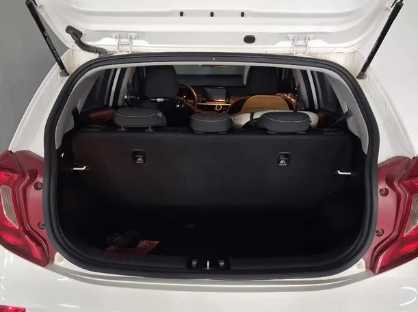 Car image 21
