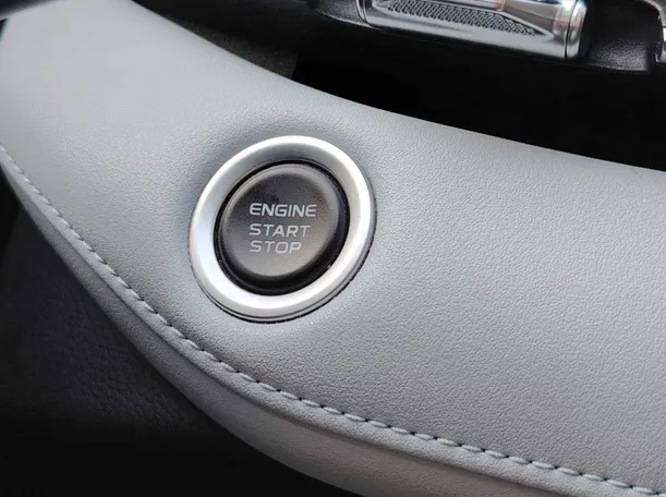 Car image 34