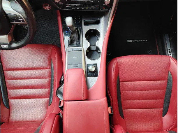Car image 20