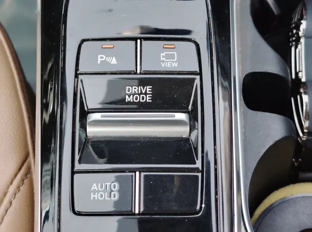 Car image 31