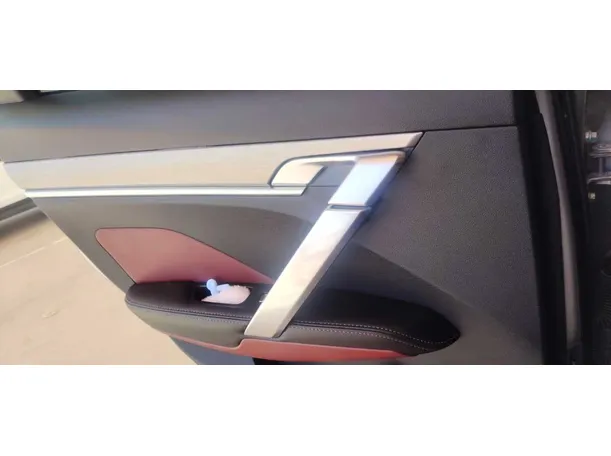 Car image 22