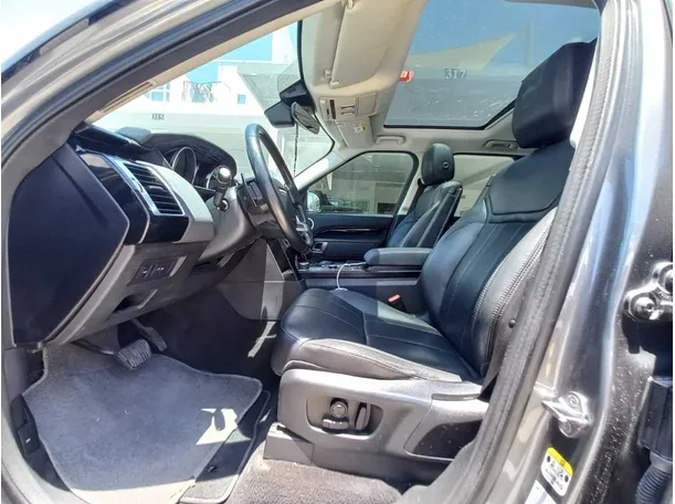 Car image 7