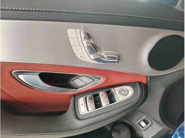 Car image 35