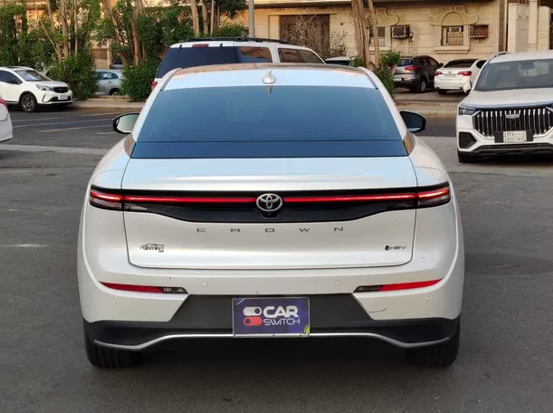 Car image 6