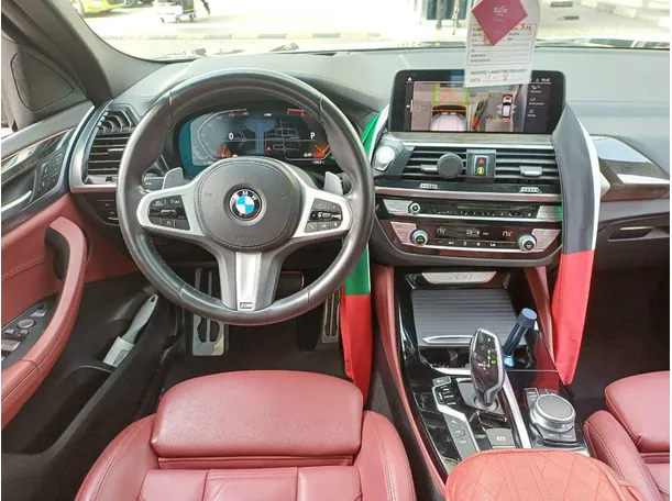 Car image 17