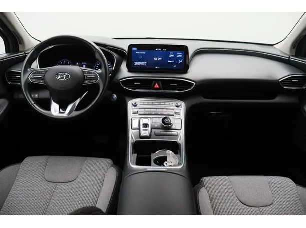 Car image 14