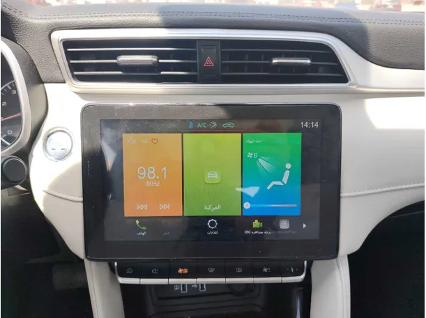 Car image 18