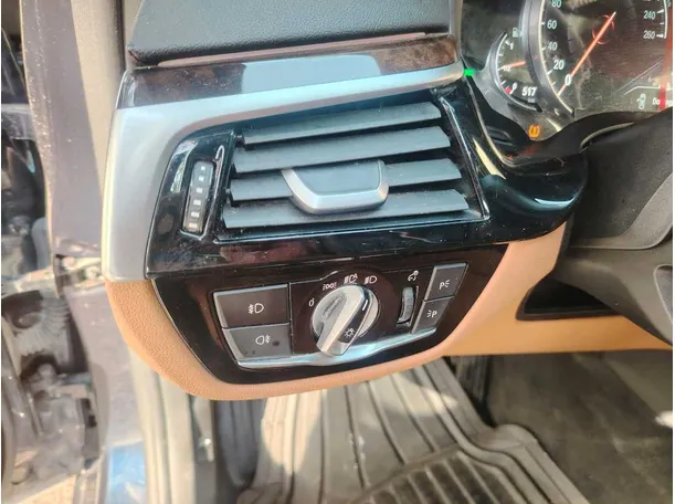 Car image 41