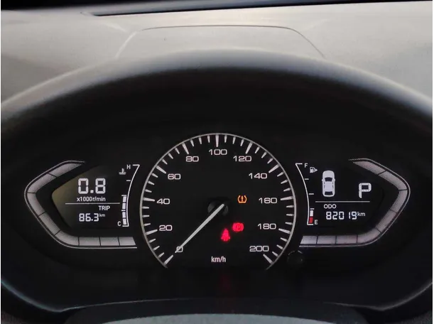 Car image 24