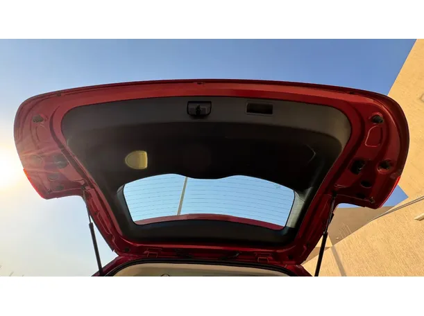 Car image 21