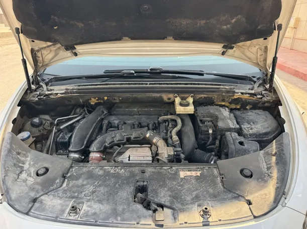 Car image 22