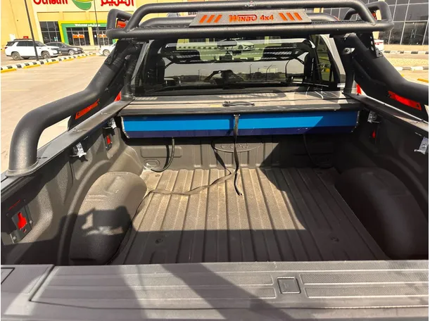 Car image 21
