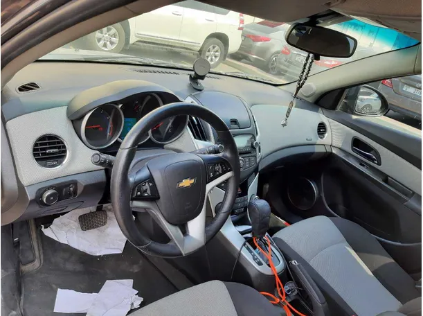 Car image 11