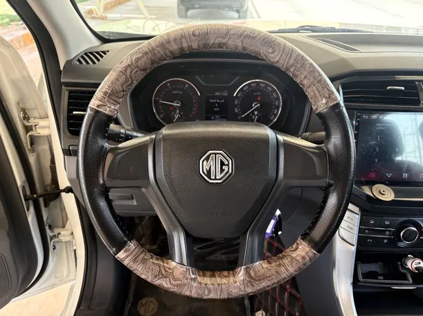 Car image 22