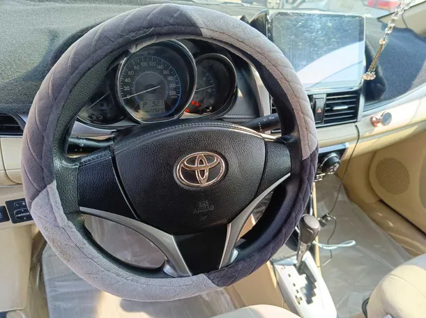Car image 22