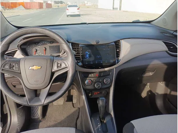 Car image 17