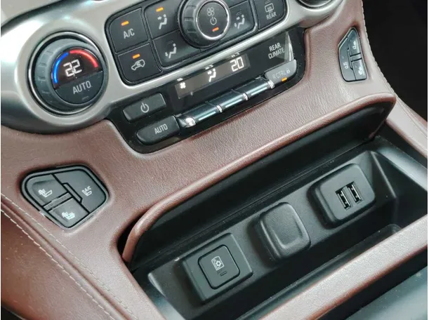 Car image 28