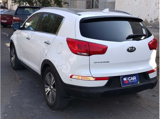 Car image 7