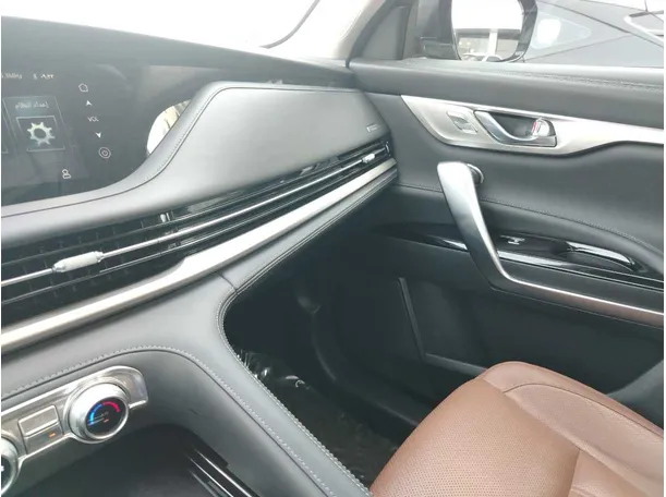 Car image 39