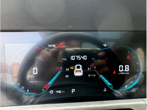Car image 19