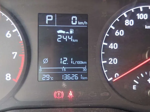 Car image 19