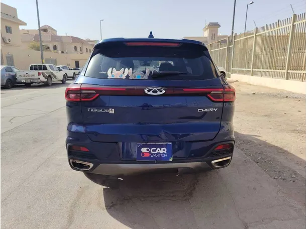 Car image 6