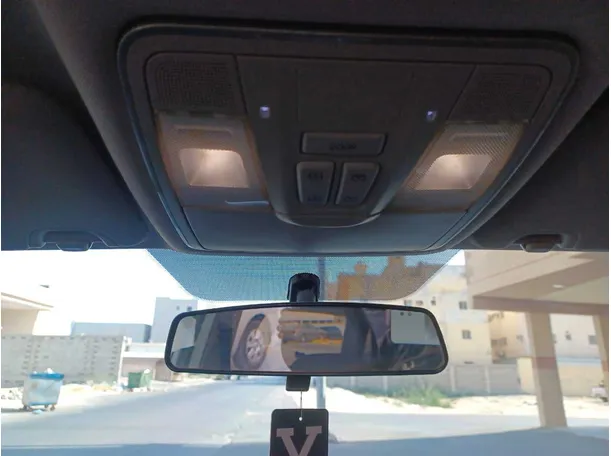 Car image 21