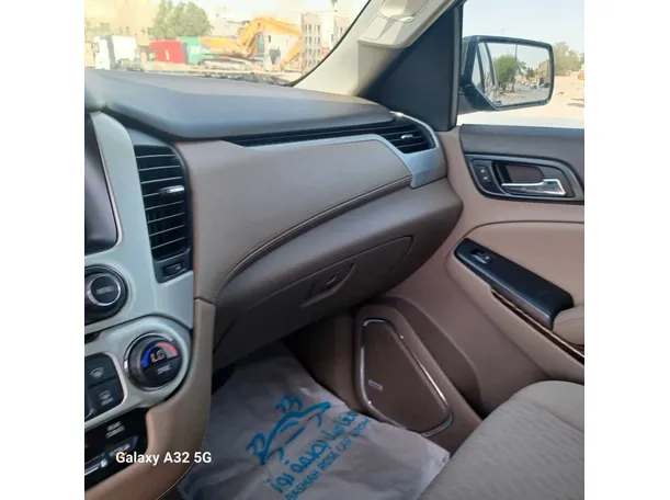 Car image 29