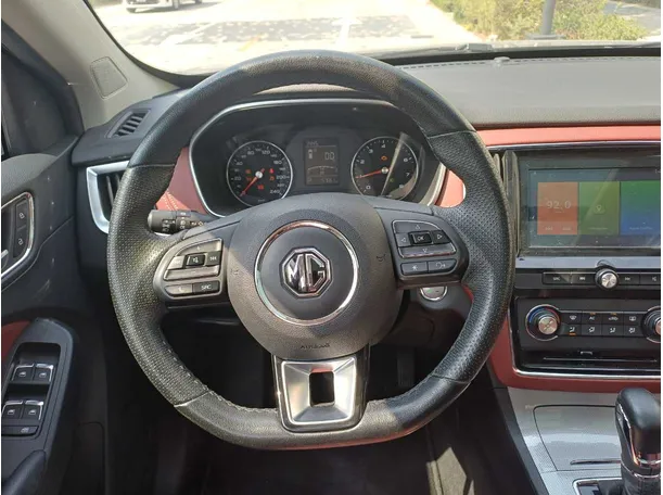 Car image 17