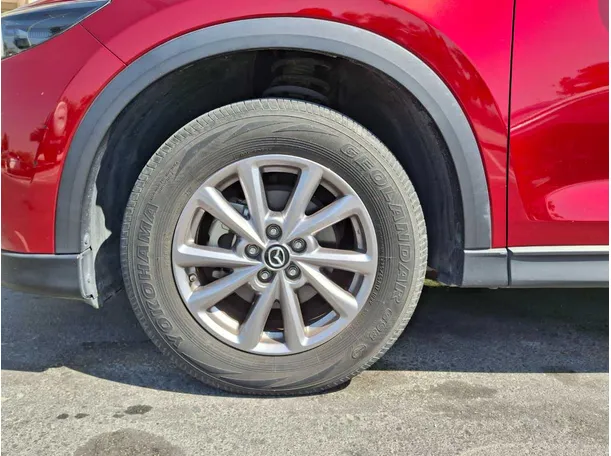 Car image 10