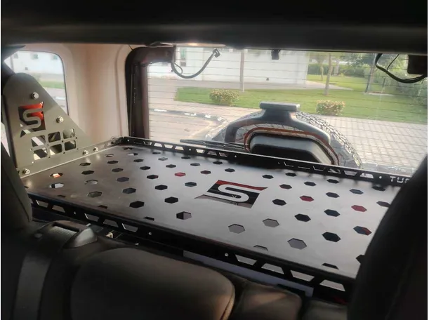 Car image 37
