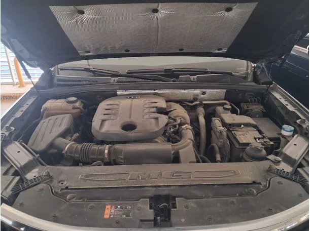 Car image 21