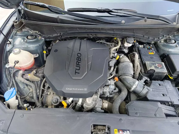 Car image 38