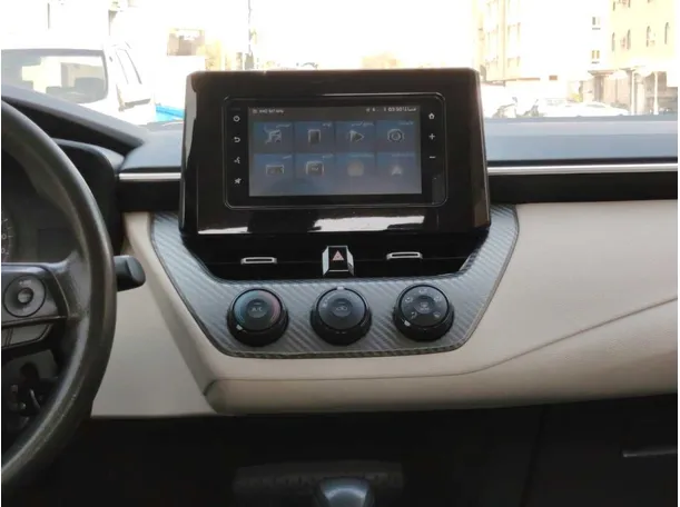 Car image 19