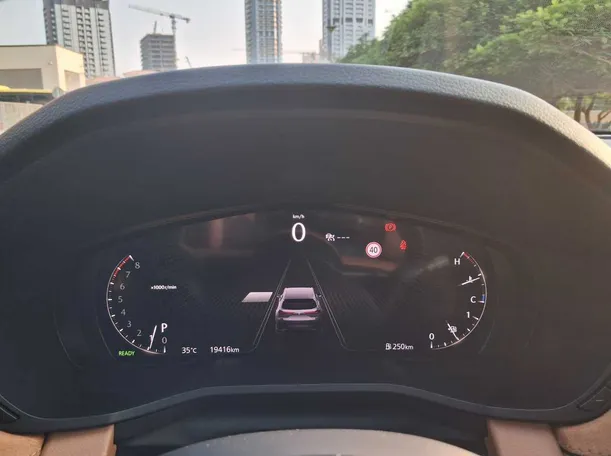 Car image 20
