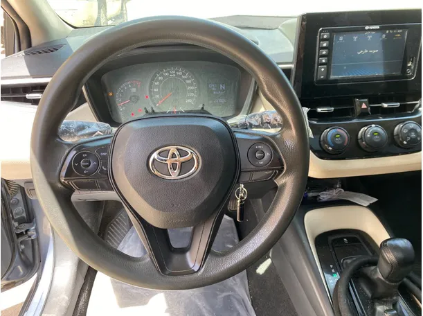 Car image 15